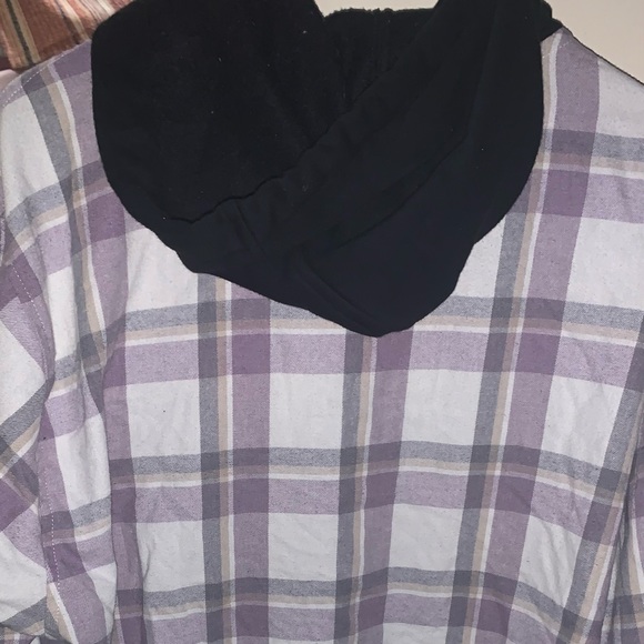 mens flannel/hoodie - Picture 2 of 3